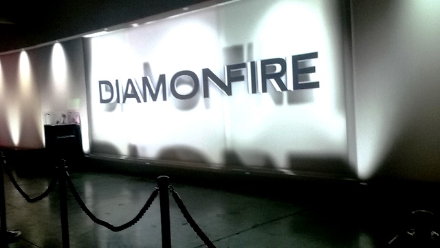 רגע מתוך השקת המותג DIAMOND FIRE במוזיאון לאמנות רמת גן
