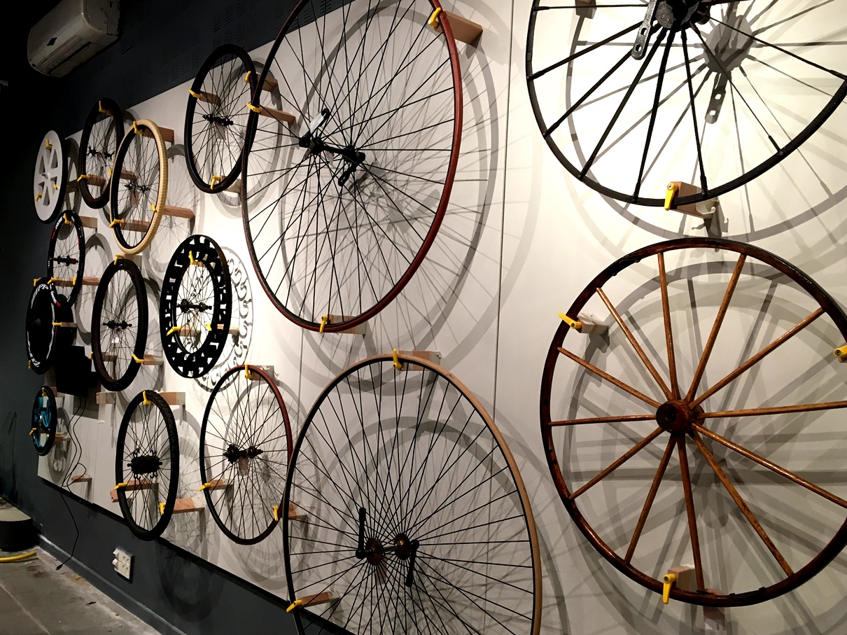 מוזיאון המדע ע"ש בלומפילד בירושלים. 200 שנה להמצאת האופניים